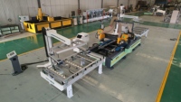 Machine de découpe CNC à quatre côtés pour feuilles de portes automatiques, ligne de production de portes en bois massif