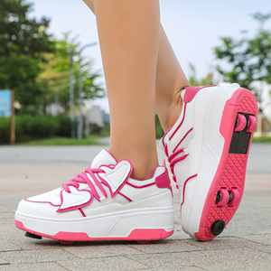 Sneakers con Ruote a 4 Rotelle dal Design Trendy a Forma di Cuore, 2 Modalità, Deformabili, per Adolescenti, Sport all'Aperto, Camminata e Pattinaggio - Product Image 2