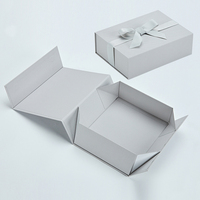 Boîte cadeau rigide pliable en carton blanc personnalisé, matériaux écologiques, montage facile, avec nœud en ruban bleu pour mariage