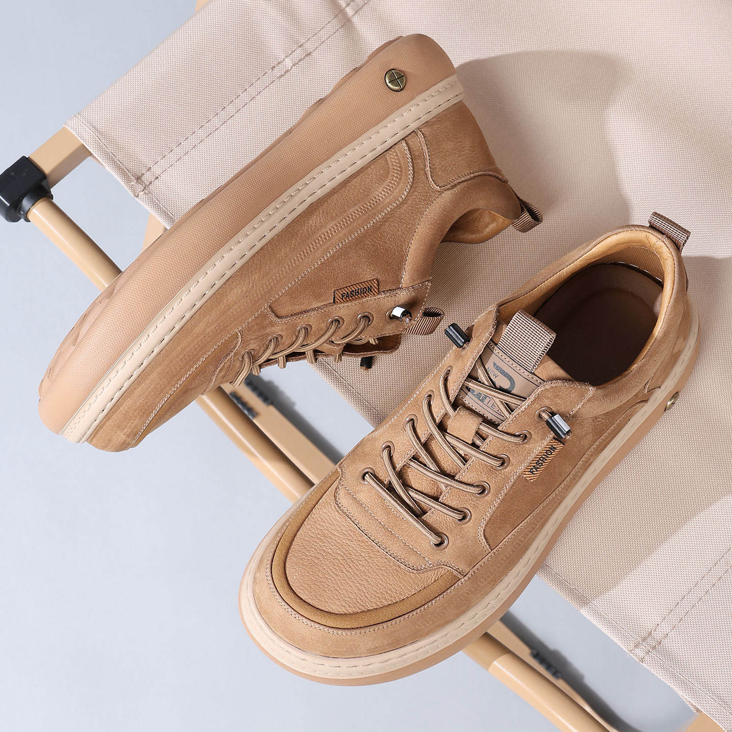 สีน้ำตาล