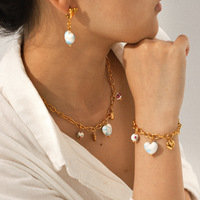Ensembles de bijoux en acier inoxydable plaqué or 18 carats avec breloques multiples, motif cœur émaillé, style vintage et tendance, personnalisables pour femmes, vente en gros, cadeau pour fête