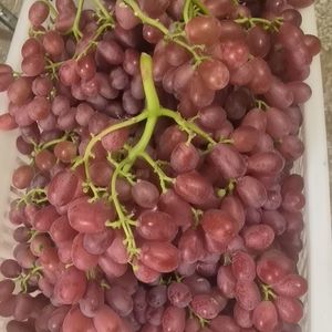 Uva roja sin semillas de temporada, pasas, fruta fresca crujiente y dulce, caja entera, venta al por mayor, pasas rojas de temporada cristalinas - Product Image 3