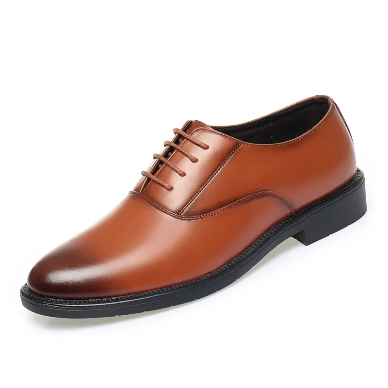 Yeni moda İtalyan parti noktası ayak Patent deri ayakkabı ofis Oxford erkekler için şık elbise ayakkabı