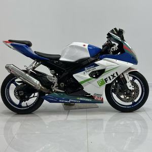 <span class=keywords><strong>Suzuki</strong></span> <span class=keywords><strong>GSX</strong></span>-R1000: Moto Sportiva Pura con DNA da Corsa, Usata, per Crociere - Product Image 2