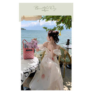 Novedad 2023 Vestido de Verano con Estampado Floral, Estilo <span class=keywords><strong>Dulce</strong></span> y Elegante, con Hombros Descubiertos, Manga Corta Abullonada, Cuello Halter en V, Ajustado, para Vacaciones - Product Image 3