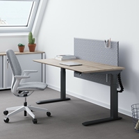 Table de travail élégante pour le bureau du personnel moderne pour les employés avec chemin de câbles et construction robuste