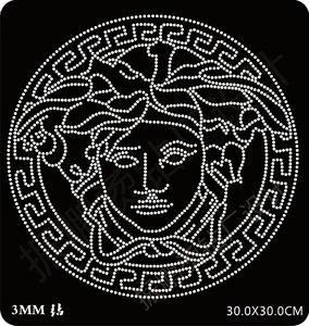 แผ่นติดไรน์สโตนแบบกดด้วยความร้อนใช้สำหรับตัดเย็บเสื้อผ้า - Product Image 2