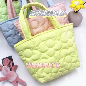 Vente en gros de sacs à provisions pour femmes à la mode de style coréen japonais sac à provisions matelassé petit fourre-tout fourre-tout suspendu sac de maman - Product Image 1