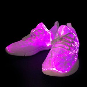 De moda zapatos con luces para adultos para patinadores: Alibaba.com
