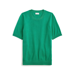 Pull court à manches courtes pour femme, coupe moderne, lignes épurées à la taille, silhouette contemporaine, en laine/viscose, style décontracté raffiné pour l'hiver - Product Image 1