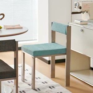 Sillas de Comedor de Acero Inoxidable Estilo Nórdico, Respaldo Minimalista, Diseño Multifuncional, Tapicería de Tela, Comedor Casual Moderno - Product Image 3