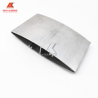 Lame de persienne solaire en aluminium aérodynamique verticale mobile de forme ovale avec finition usinée anodisée pour façade, fenêtre, pergola