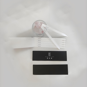 Precio de fábrica Perfume perfumado Papel de prueba Cartón Etiqueta DE ARTE compensada con tiras de olor de fragancia - Product Image 1