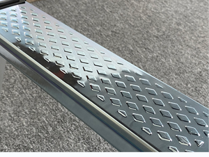 베스트 셀러 산업용 휴대용 접이식 알루미늄 작업 플랫폼 200KG 하중 용량 미끄럼 방지 표면 수동 잠금 인증 - Product Image 3