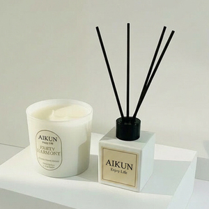AIKUN <b>Bulk</b> Wholesale Luxurious Soy Wax Scented <b>Candles</b> Eco-Friendly Aromatherapy <b>Candle</b> Custom Logo & Gift Sets - Product Image 1