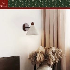 Applique murale de tête de lit GOLDKING beige en travertin, base en noyer, bouton en bois, éclairage encastré, fabrication directe OEM ODM - Product Image 6