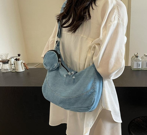 Sac bandoulière personnalisé en denim bleu doux pour femme, sac bandoulière rétro uni tendance - Product Image 4