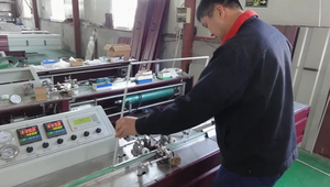 Machine extrudeuse de butyl pour le traitement du verre isolant et l'application de mastic butyl pour <span class=keywords><strong>double</strong></span> <span class=keywords><strong>vitrage</strong></span> - Product Image 6
