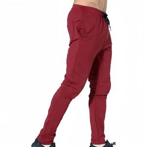 Pantalons de jogging pour hommes en gros, design de logo personnalisé, essentiels, respirants, doux pour la peau, prix bas - Product Image 4