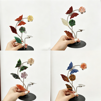 Ornement Papillon Fleur Sculpté à la Main avec Support Métallique et Pierres Précieuses Mélangées en Fluorite pour Décoration de Table Domestique - Vente Chaude