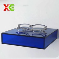 Panneau acrylique translucide dépoli sur mesure 4mm 6mm, feuille PMMA colorée pour présentoir de chaussures de centre commercial, vitrine de boutique