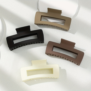 Juego de 4 Horquillas para el Cabello de Diseño Simple y Popular, Forma Geométrica de Lujo Ligero, Horquillas para Mujer con Estilo, Joyería de Moda al por Mayor - Product Image 4