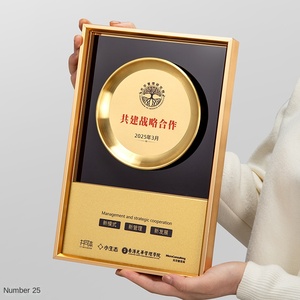 Medalla de Bronce <span class=keywords><strong>Personalizada</strong></span> de Alta Calidad y Placa Conmemorativa Creativa para Certificado de Agente con Técnicas de Impresión UV - Product Image 4