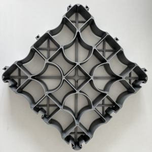 رصف عشب بلاستيكي من البولي إيثيلين عالي الكثافة لموقف السيارات وأعمال تخضير الأرض لممر السيارات وتطبيقات التخضير - Product Image 1