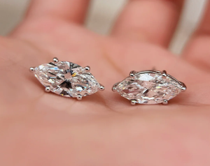 Boucles d'oreilles clous personnalisées en or 10K 14K, taille ovale/marquise/poire/émeraude/ronde, 4/6 griffes, avec diamants de laboratoire CVD/HPHT certifiés IGI, idéales pour un cadeau - Product Image 4