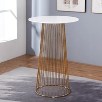 Tavolo Alto da Bar in Stile Nordico, Design in Metallo Resistente per Hotel, Centri Commerciali o Supermercati, per Salotto e Tempo Libero