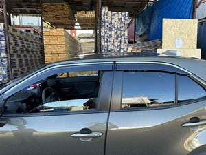 Déflecteurs de fenêtre adhésifs d'origine pour Toyota YARIS <span class=keywords><strong>CROSS</strong></span> 2020+ – Pare-pluie 4 pièces - Product Image 4