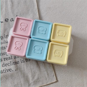 Contenedor de Almacenamiento de Alimentos de Silicona Ice Cube RX059, 6 Compartimentos con Tapa, Forma Cuadrada, Colorido, para Viajes - Product Image 1