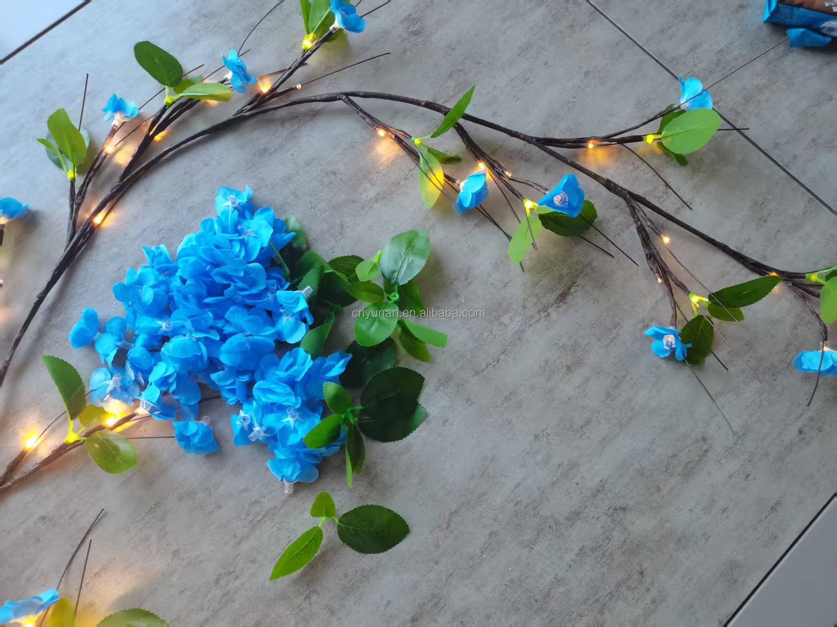 blue flower+leave