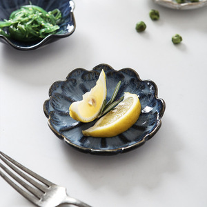 Plats à sauce, assiettes à sauce soja <span class=keywords><strong>wasabi</strong></span> pour <span class=keywords><strong>sushi</strong></span>, vente en gros, forme de cerisier japonais, céramique minimaliste, logo personnalisé, cadeaux - Product Image 5