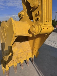 รถขุดไฮดรอลิกโคมัตสึ PC200 แท้ 20 ตัน เครื่องยนต์ดีเซล รุ่นปี 2022 ขายดี สภาพดีเยี่ยม ไม่มีรอยรั่ว คุณภาพเยี่ยม - Product Image 2