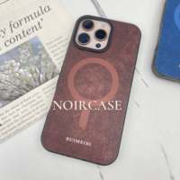 Vente en gros de coques de téléphone de haute qualité-Toucher confortable, couleur unie, chargement magnétique sans fil, protection de l'objectif, plusieurs modèles