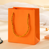 Sac en papier de luxe écologique recyclé rose avec ruban pour bougies artisanales, logo personnalisé imprimé, estampage à chaud, laser or brillant