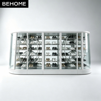 Vitrine rotative pour chaussures avec vitrine en verre et éclairage LED pour entrée de maison, villa, appartement et projets commerciaux de magasins de détail