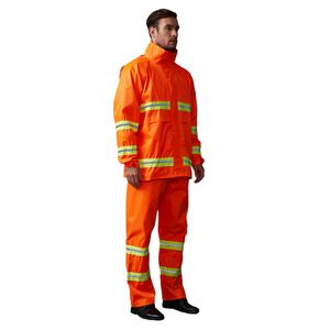 Ensemble imperméable haute visibilité personnalisé avec veste et pantalon réfléchissants, en tissu PVC polyester 150D haute vision, durable, pour la randonnée et les activités <span class=keywords><strong>de</strong></span> plein air - Product Image 3