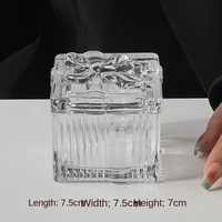 Boîte à bijoux en verre transparente en forme de cœur, écologique, recyclable, style européen, décor vintage en relief, contenant de bougie pour la maison