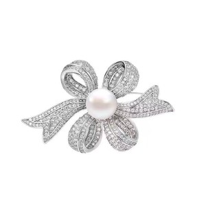 Broche de Pérola Imitada com Diamantes Brilhantes YHY - Product Image 5