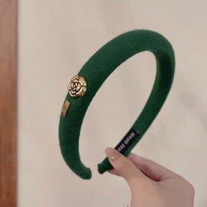 नए आगमन फ्फी विंटेज कैमलेलिया फोम हेडबैंड के साथ नए आगमन फ्लुफी विंटेज हेडबैंड - Product Image 3