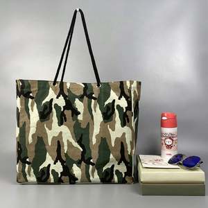 Sac en coton avec logo de couleur Sac à provisions en plastique avec motif camouflage et poignée en corde de coton - Product Image 5