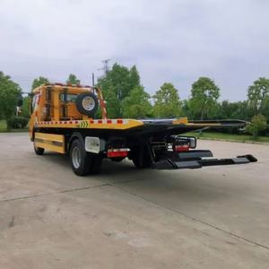 Bon marché, dépanneuse Dongfeng Euro 3 RHD, dépanneuse à plate-forme de recul de 4 tonnes, <span class=keywords><strong>remorquage</strong></span> deux véhicules de sauvetage routier <span class=keywords><strong>24</strong></span>/<span class=keywords><strong>7</strong></span> - Product Image 4