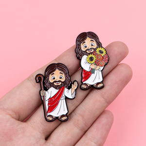Broche en émail Jésus-<span class=keywords><strong>Christ</strong></span> mignon avec agneau dans les bras et bouquet <span class=keywords><strong>de</strong></span> fleurs, en métal souple, idéale comme cadeau pour l'Église chrétienne - Product Image 3