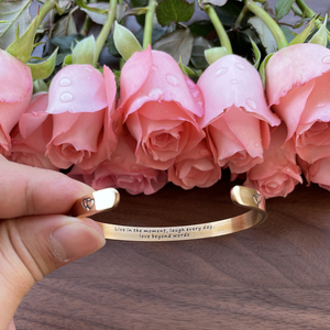 6mm or 316L acier manchette Bracelet inspirant amitié cadeau bijoux vivre dans l'instant rire chaque jour amour <span class=keywords><strong>au</strong></span>-delà <span class=keywords><strong>des</strong></span> <span class=keywords><strong>mots</strong></span> - Product Image 6