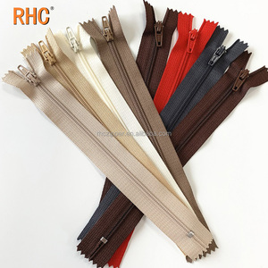 Haute Qualité Pantalon Nylon Zipper Bande 7 Pouces Fermeture Eclair en Stock No.3 18 cm Fermer Fin Nylon Fermetures À Glissière - Product Image 2
