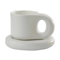 Offre Spéciale Design moderne tasse en céramique mignon Style Simple pour les cadeaux d'affaires pour l'eau café lait livraison directe plateau inclus