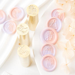 Tête de joint de peinture personnalisée motif de logo forme spéciale plaque signalétique en laiton en relief ensemble complet pour la décoration en gros - Product Image 1