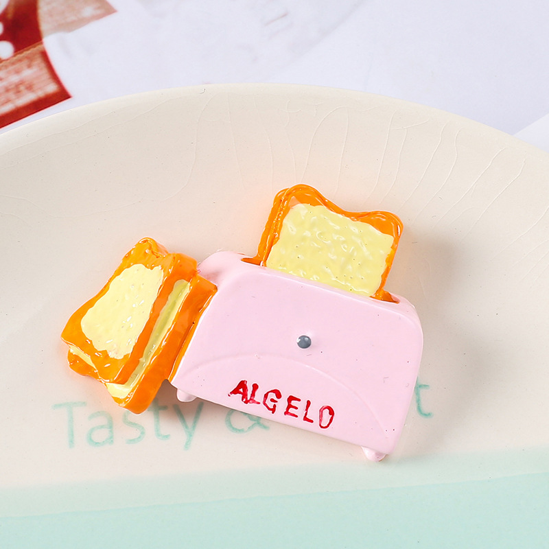 Pink bread machine with magnet